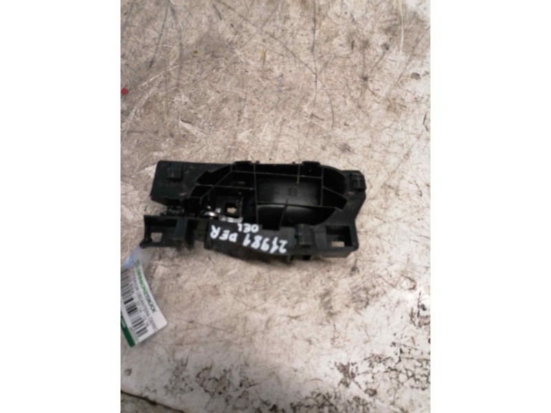 Recambio de maneta interior delantera derecha para peugeot 208 style referencia OEM IAM 96555516  