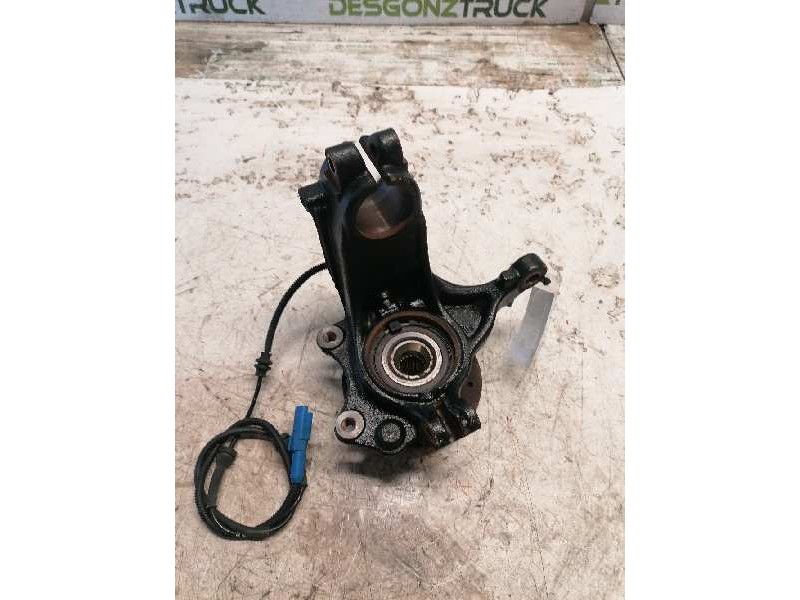 Recambio de mangueta delantera derecha para peugeot 208 style referencia OEM IAM   