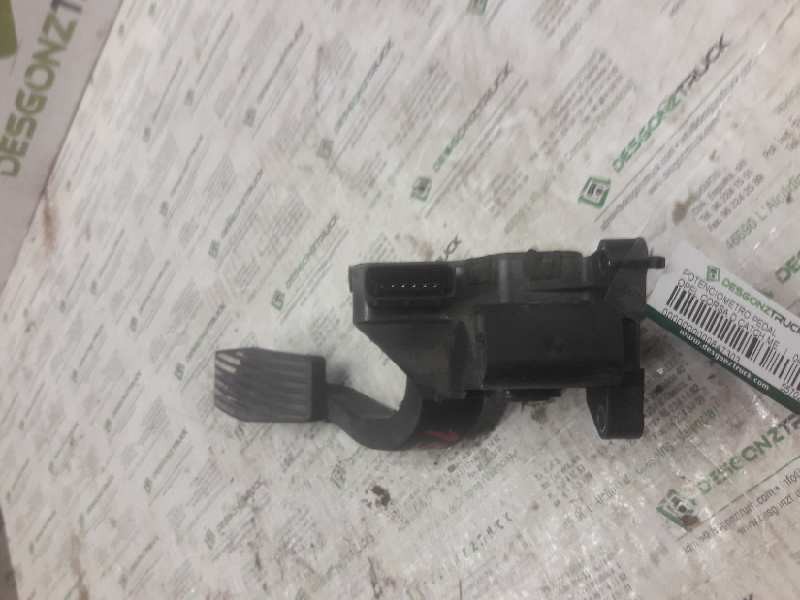 Recambio de potenciometro pedal para opel corsa d catch me referencia OEM IAM 55702020 6 PINS 
