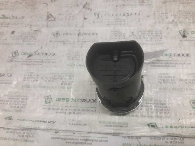 Recambio de difusor calefaccion para peugeot 308 confort referencia OEM IAM 9658515377 CENTRAL IZQUIERDO 