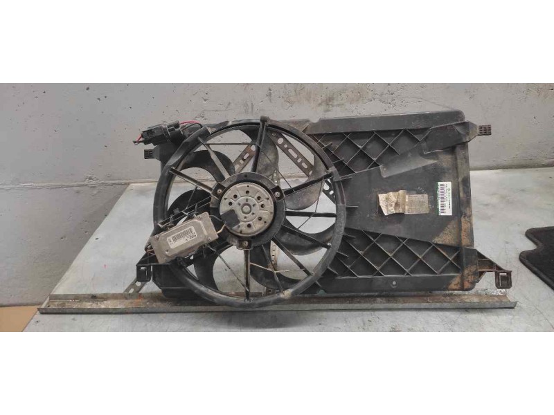 Recambio de electroventilador para ford focus berlina (cap) 1.8 tdci turbodiesel cat referencia OEM IAM 0130303930  