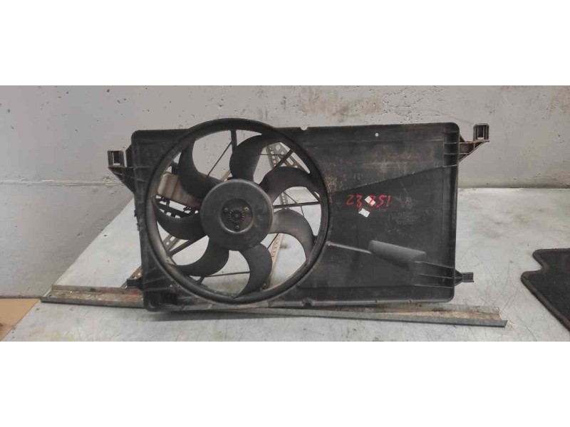 Recambio de electroventilador para ford focus berlina (cap) 1.8 tdci turbodiesel cat referencia OEM IAM 0130303930  