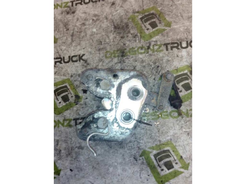 Recambio de cierre cabina izquierdo para nissan trucks l80.09 l80.14 referencia OEM IAM   