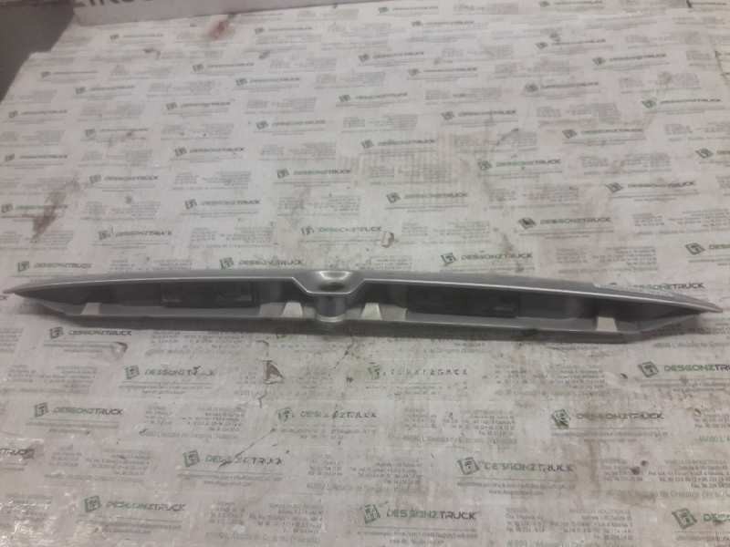 Recambio de asidero porton maletero para opel zafira a blue line referencia OEM IAM 90579631  