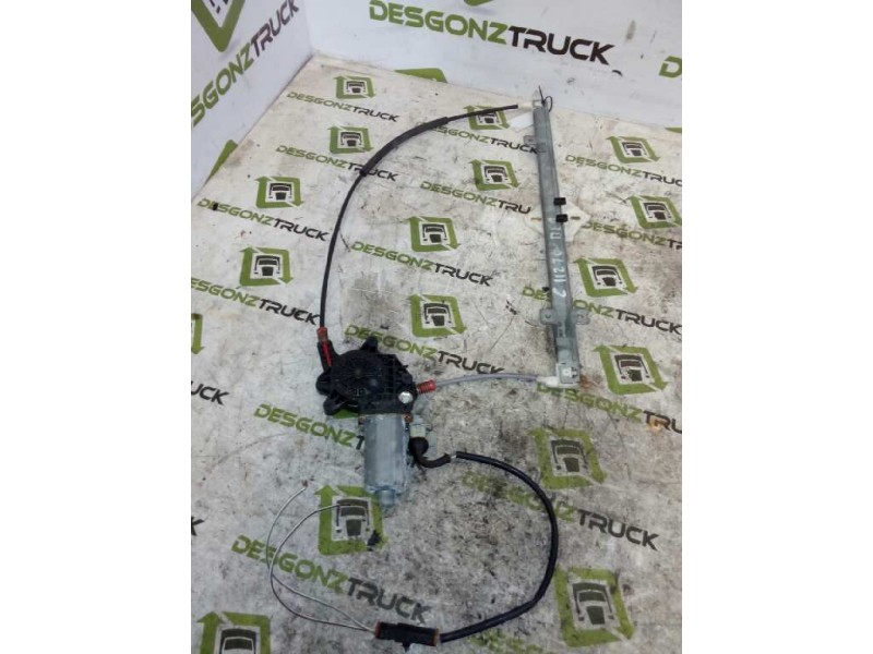 Recambio de elevalunas delantero derecho para nissan trucks l80.09 l80.14 referencia OEM IAM 0130821782 24V/BOSCH 