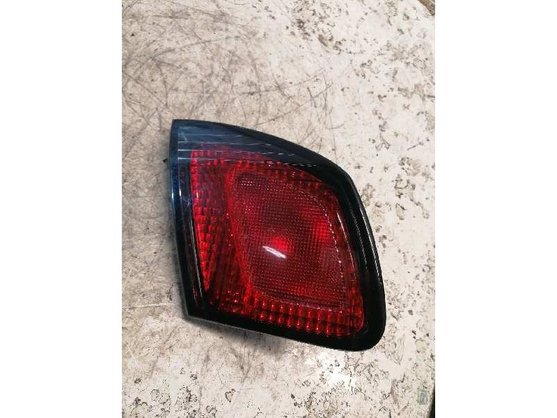 Recambio de piloto trasero izquierdo interior para nissan primera berlina (p11) comfort referencia OEM IAM   2 PINS