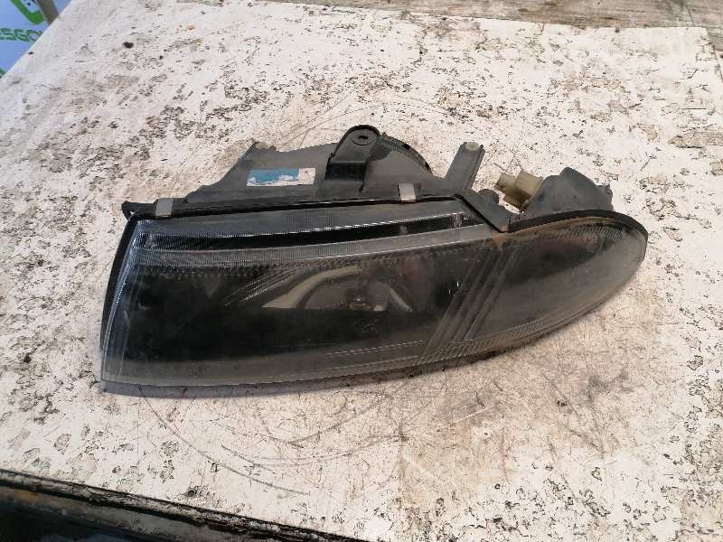 Recambio de faro izquierdo para mitsubishi carisma berlina 5 (da0) 1900 di-d comfort referencia OEM IAM   