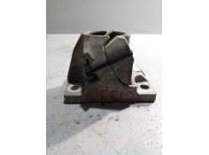 Recambio de soporte guardabarros trasero para renault serie t 12.8 diesel referencia OEM IAM 21213203 21213202  2
