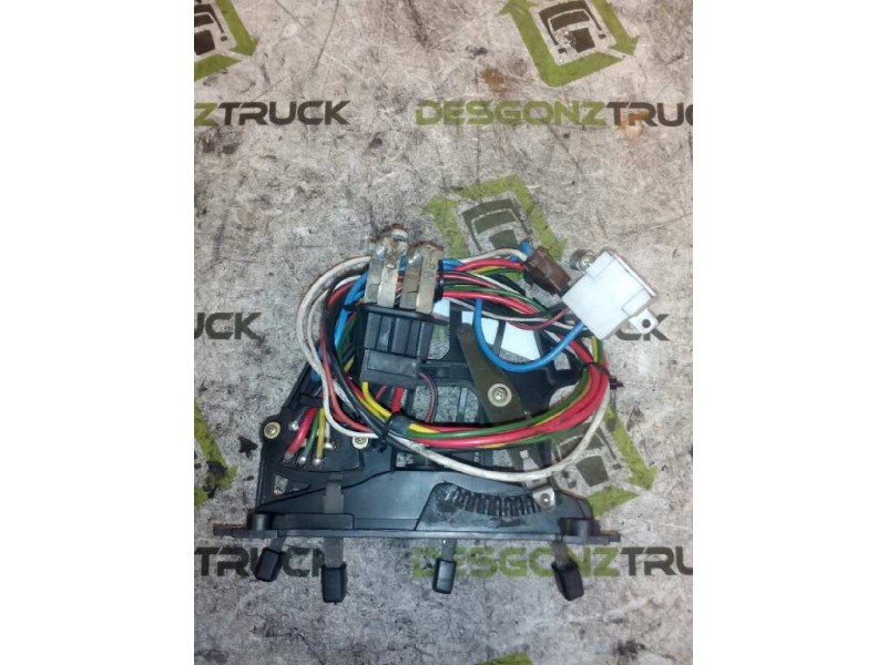 Recambio de mando calefaccion / aire acondicionado para nissan trucks l80.09 l80.14 referencia OEM IAM 810421263F  