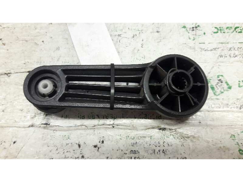 Recambio de maneta elevalunas trasera izquierda para nissan note (e11e) acenta referencia OEM IAM   