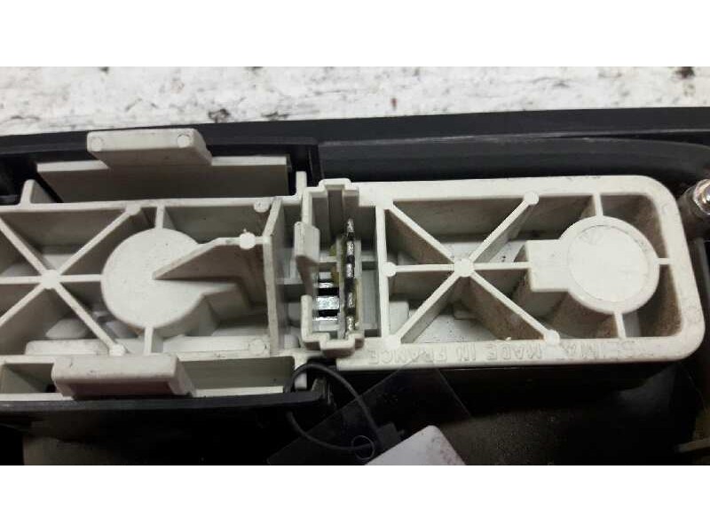 Recambio de piloto trasero izquierdo para renault rapid/express (f40) 1.4 familiar (f402/40m) referencia OEM IAM   