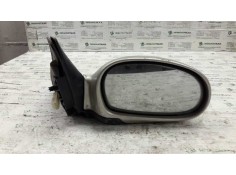 Recambio de retrovisor derecho para kia shuma 1.8 comfort 5 berlina referencia OEM IAM 010133 ELECTRICO COLOR BEIS