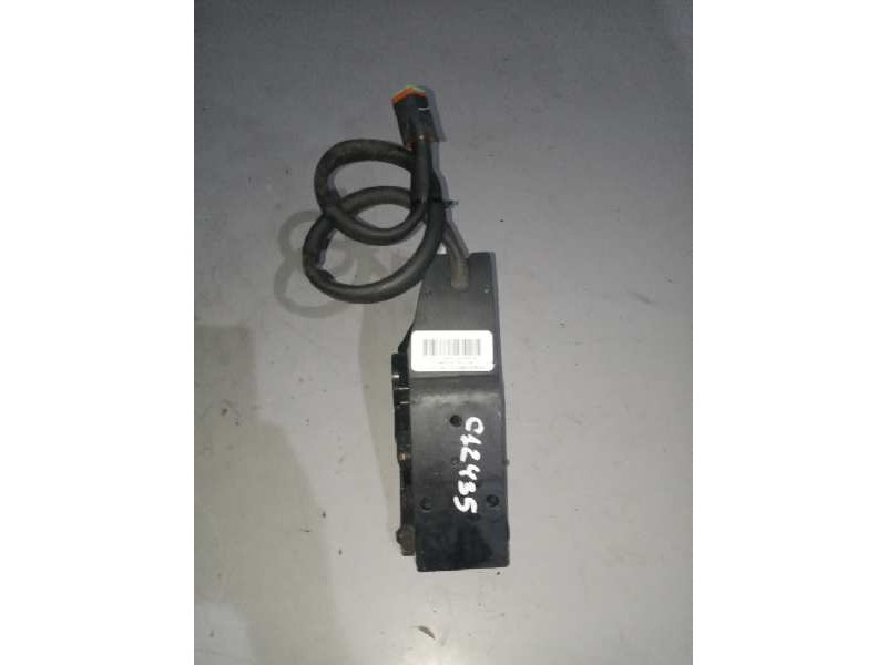 Recambio de pedal acelerador para renault magnum ab 2005 12.8 diesel referencia OEM IAM 7421111164  