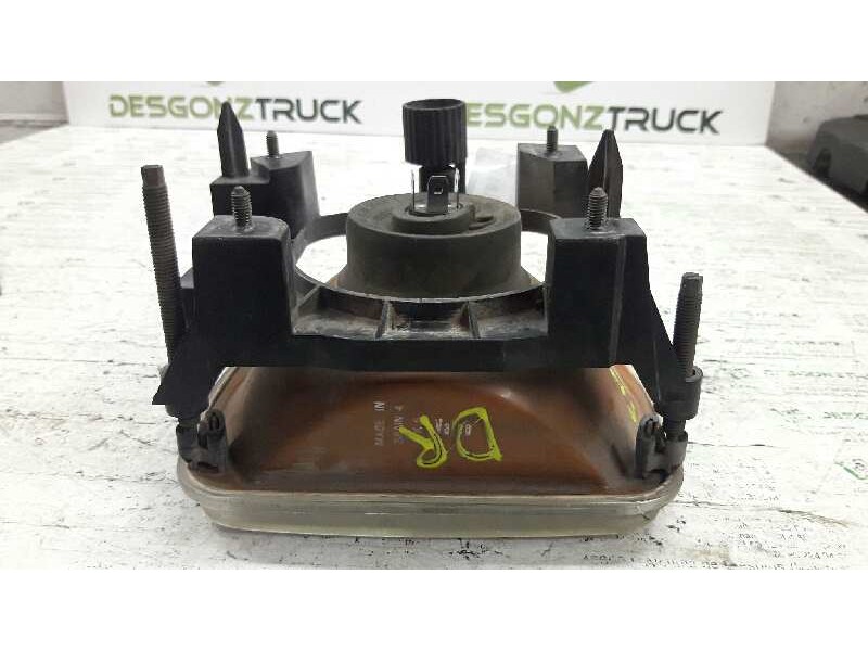 Recambio de faro derecho para renault rapid/express (f40) 1.4 familiar (f402/40m) referencia OEM IAM   