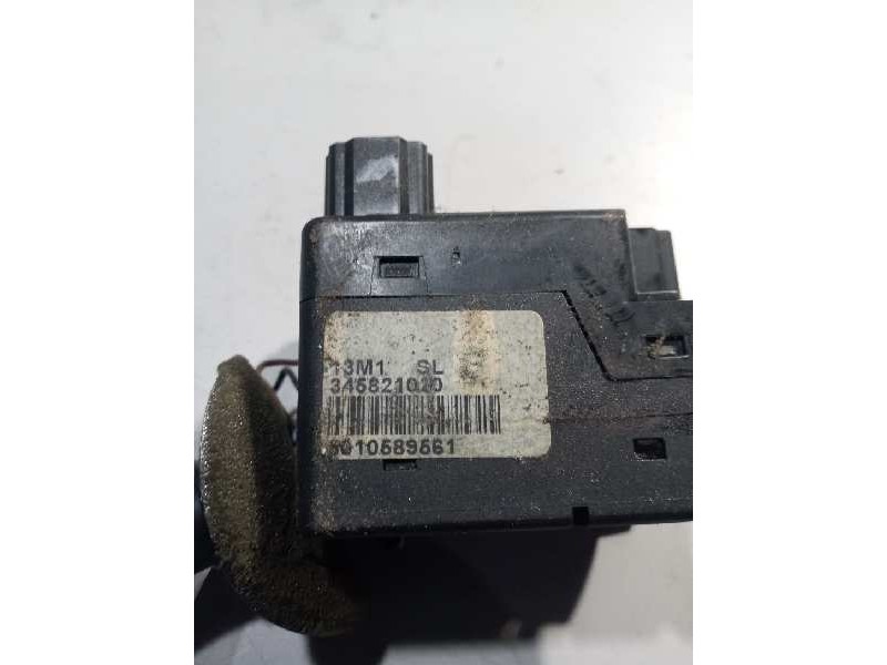 Recambio de mando intermitentes para renault magnum ab 2005 12.8 diesel referencia OEM IAM 5010589561  