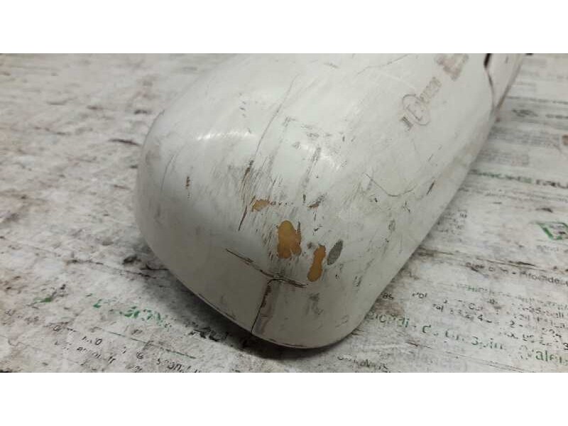 Recambio de retrovisor derecho para mitsubishi colt (cj0) 1600 glx referencia OEM IAM E201826 ELECTRICO BLANCO