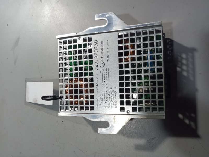 Recambio de modulo electronico para renault magnum ab 2005 12.8 diesel referencia OEM IAM 7420880230  CONVERTIDOR 24V/12V