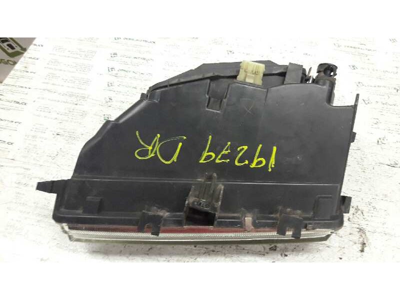 Recambio de faro derecho para citroën xantia break 1.9 td sx referencia OEM IAM 88205034  