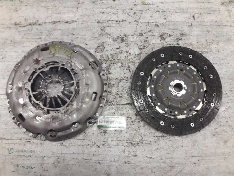 Recambio de kit embrague para opel astra gtc cosmo referencia OEM IAM 324039410  