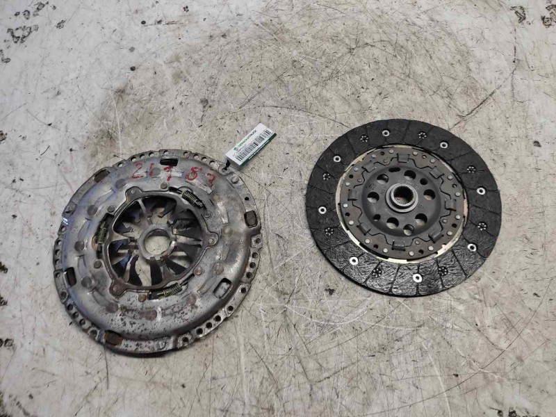 Recambio de kit embrague para volkswagen golf v berlina (1k1) conceptline (e) referencia OEM IAM 323064110  