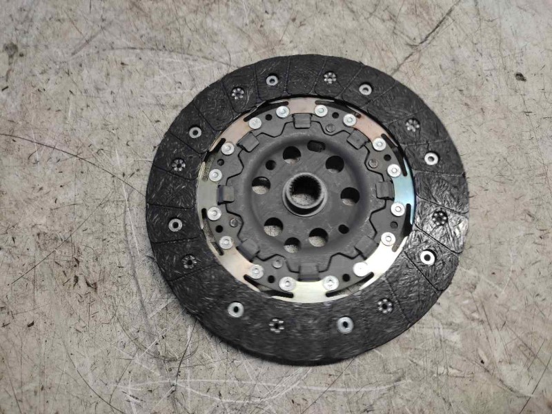 Recambio de kit embrague para volkswagen golf v berlina (1k1) conceptline (e) referencia OEM IAM 323064110  