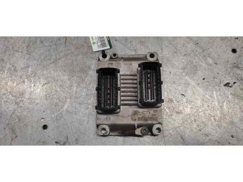 Recambio de centralita motor uce para opel corsa c club referencia OEM IAM 24443796 26SA8096 