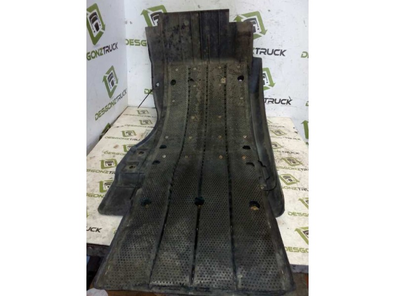 Recambio de guardabarros delantero izquierdo para iveco stralis (as) fg /fp  4x2 gran espacio referencia OEM IAM   