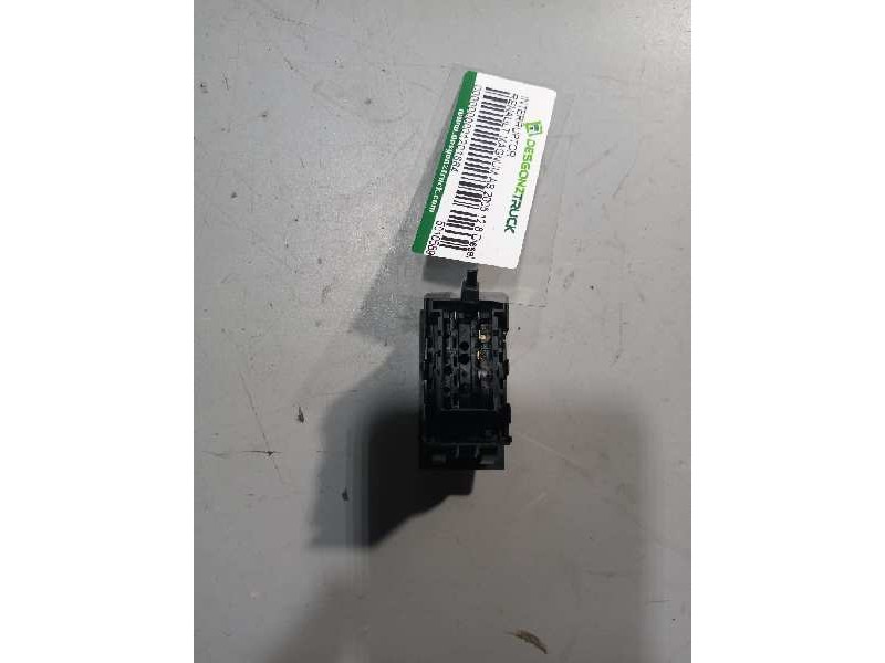 Recambio de interruptor para renault magnum ab 2005 12.8 diesel referencia OEM IAM 5010589601  