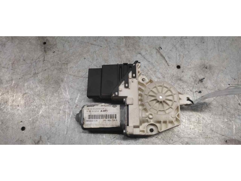 Recambio de motor elevalunas trasero derecho para volkswagen touran (1t1) advance referencia OEM IAM 1K0959704B 993425100 