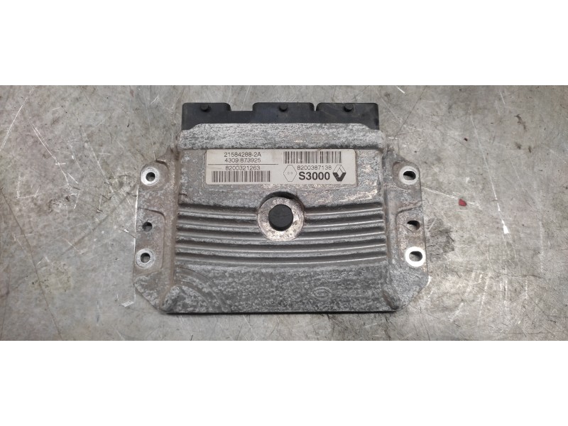 Recambio de centralita motor uce para renault scenic ii authentique referencia OEM IAM 8200321263 8200687138 