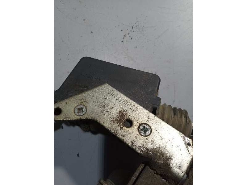 Recambio de cerradura puerta delantera derecha para renault magnum ab 2005 12.8 diesel referencia OEM IAM 7482280160  