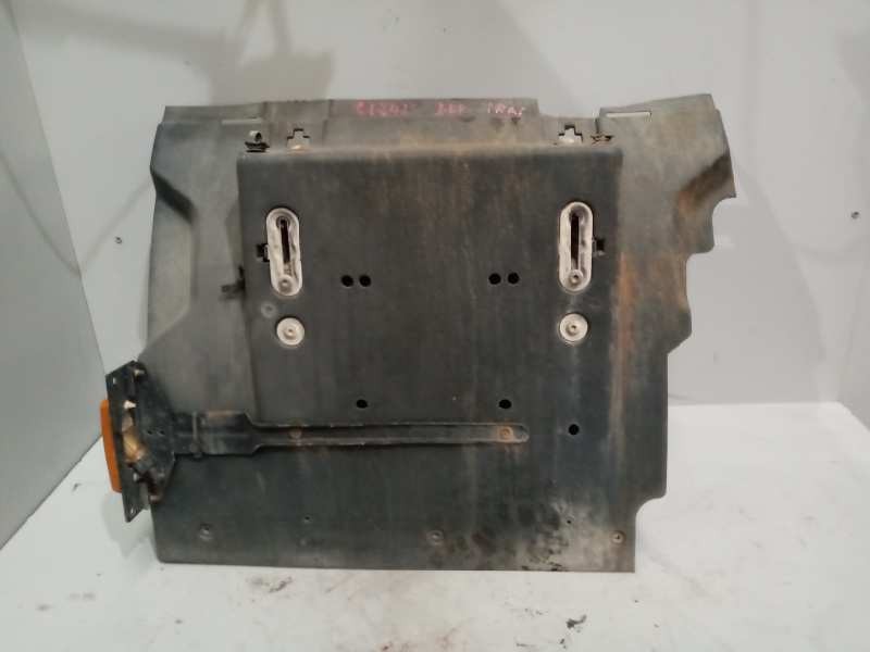 Recambio de guardabarros trasero derecho para renault magnum ab 2005 12.8 diesel referencia OEM IAM   