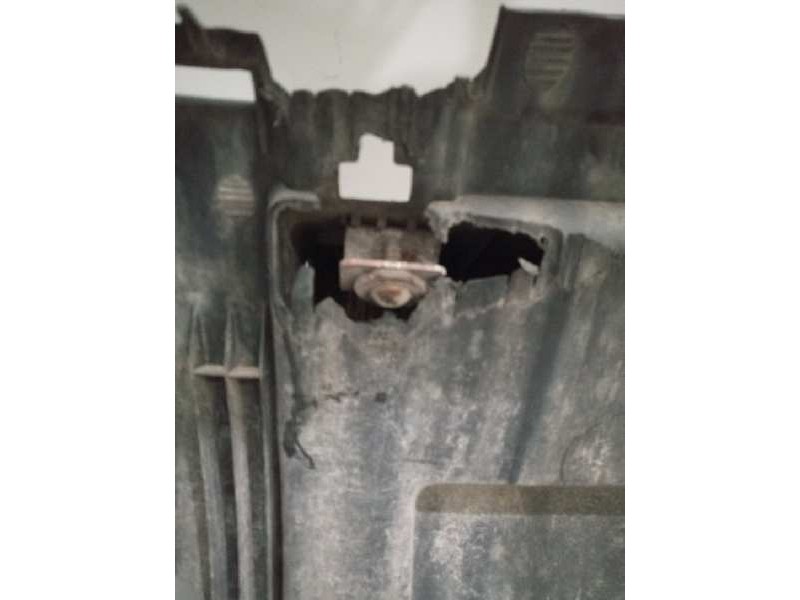 Recambio de guardabarros trasero derecho para renault magnum ab 2005 12.8 diesel referencia OEM IAM   