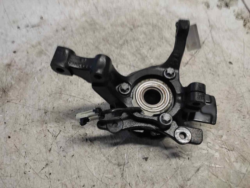 Recambio de mangueta delantera derecha para opel zafira a elegance referencia OEM IAM 90498809  