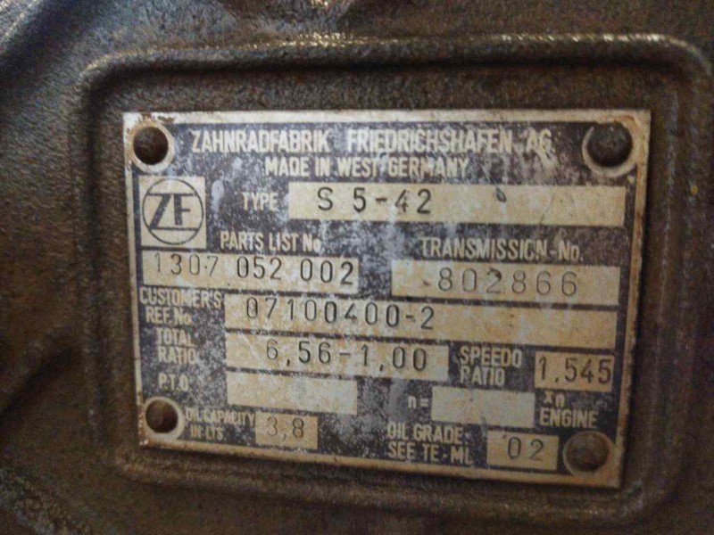 Recambio de caja cambios para nissan trucks l-80 referencia OEM IAM S542 1307052002 07100400-2