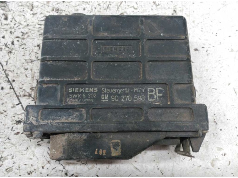Recambio de centralita motor uce para opel kadett e 1.3 referencia OEM IAM 5WK6202 90270598 