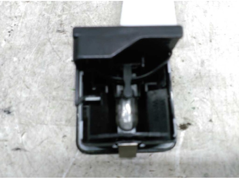 Recambio de luz interior para citroën xsara berlina 1.6 16v chrono referencia OEM IAM 6362K9  