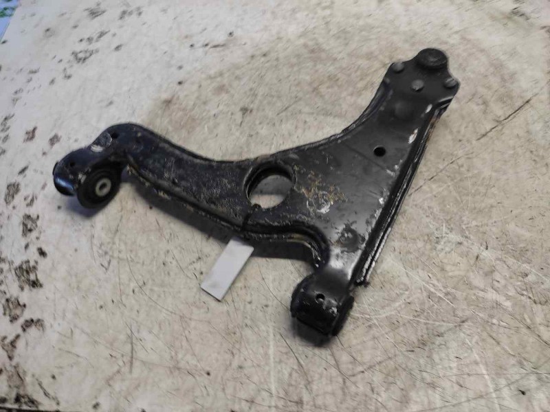 Recambio de brazo suspension inferior delantero derecho para opel zafira a elegance referencia OEM IAM   