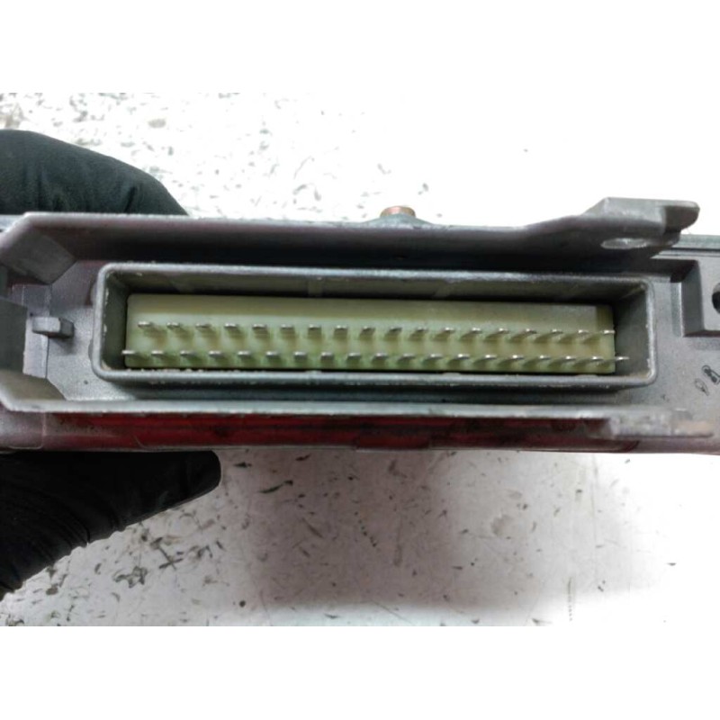 Recambio de centralita motor uce para citroën saxo 1.1 sx referencia OEM IAM 9620398980 0261203736 960327