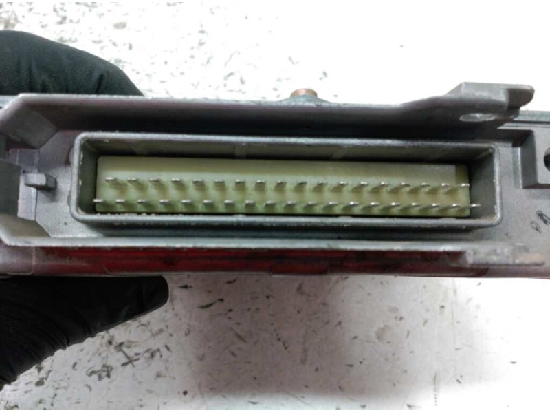 Recambio de centralita motor uce para citroën saxo 1.1 sx referencia OEM IAM 9620398980 0261203736 960327