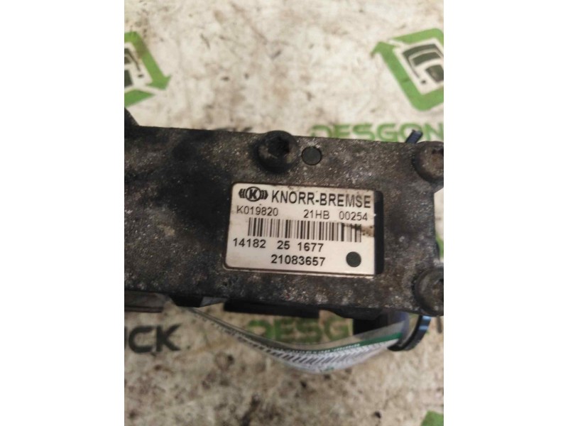 Recambio de valvula aire para renault serie t fg 4x2 cabina high-sleeper referencia OEM IAM 21083657 K019820 