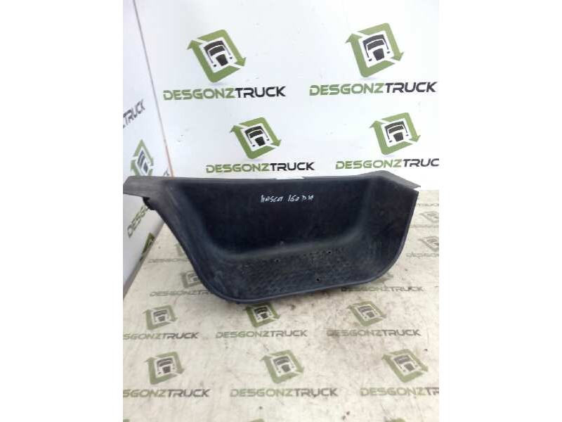 Recambio de estribo derecho para renault trucks mascott 160 dxi referencia OEM IAM   