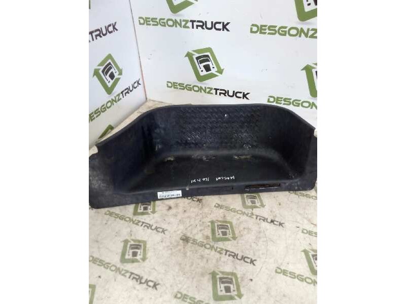 Recambio de estribo izquierdo para renault trucks mascott 160 dxi referencia OEM IAM   