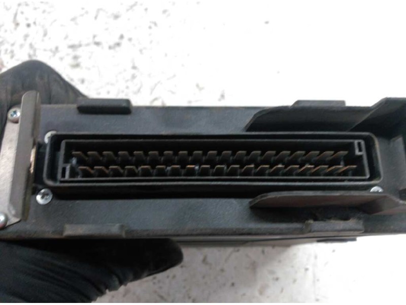 Recambio de centralita motor uce para saab 900 referencia OEM IAM 7484272  