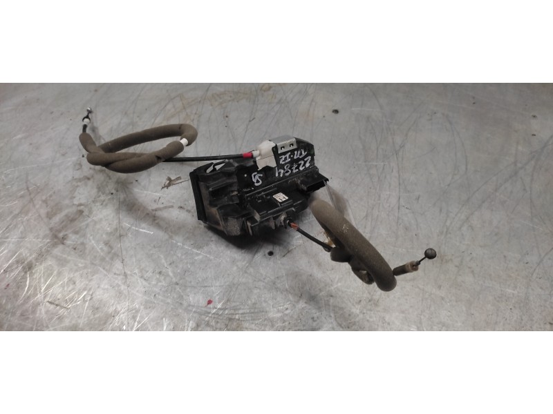 Recambio de cerradura puerta trasera izquierda para nissan qashqai (j11) acenta referencia OEM IAM   3 PINS