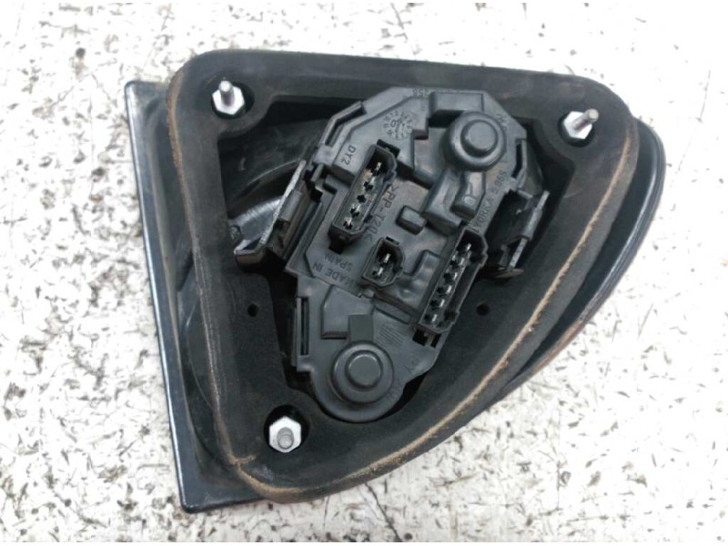 Recambio de piloto trasero derecho para seat leon (1m1) last edition referencia OEM IAM   