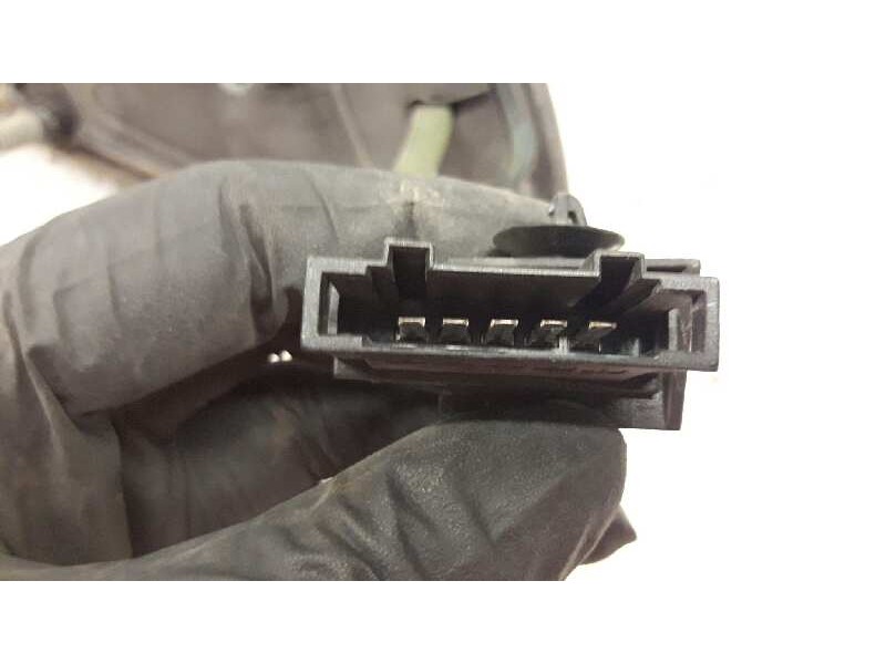 Recambio de retrovisor derecho para volkswagen golf iii berlina (1h1) s referencia OEM IAM   