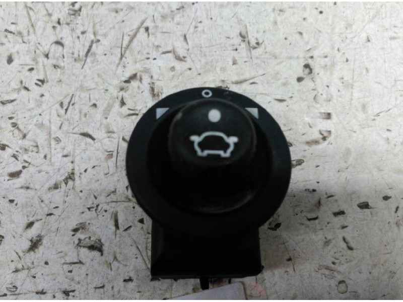 Recambio de mando retrovisor para ford focus berlina (cak) ghia referencia OEM IAM 93BG17B676BA  