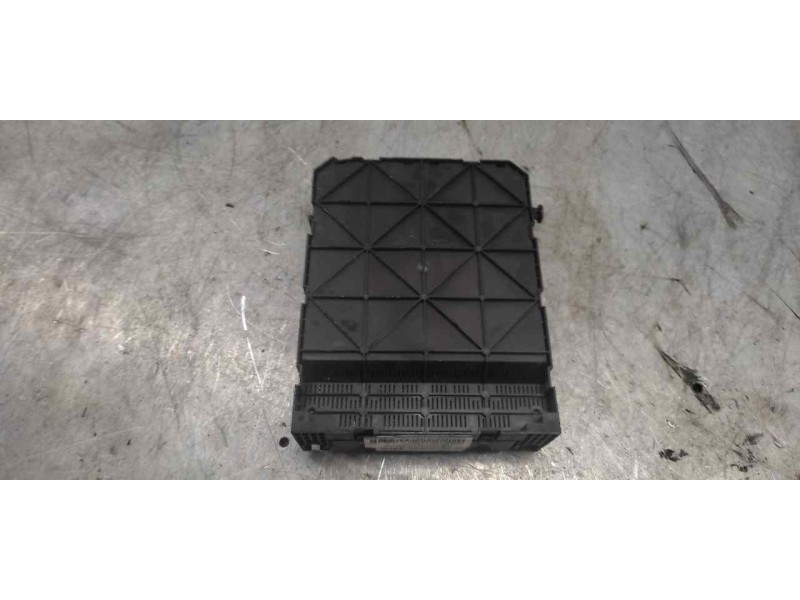 Recambio de caja reles / fusibles para peugeot 207 xs pack referencia OEM IAM 9659285580 BSI 