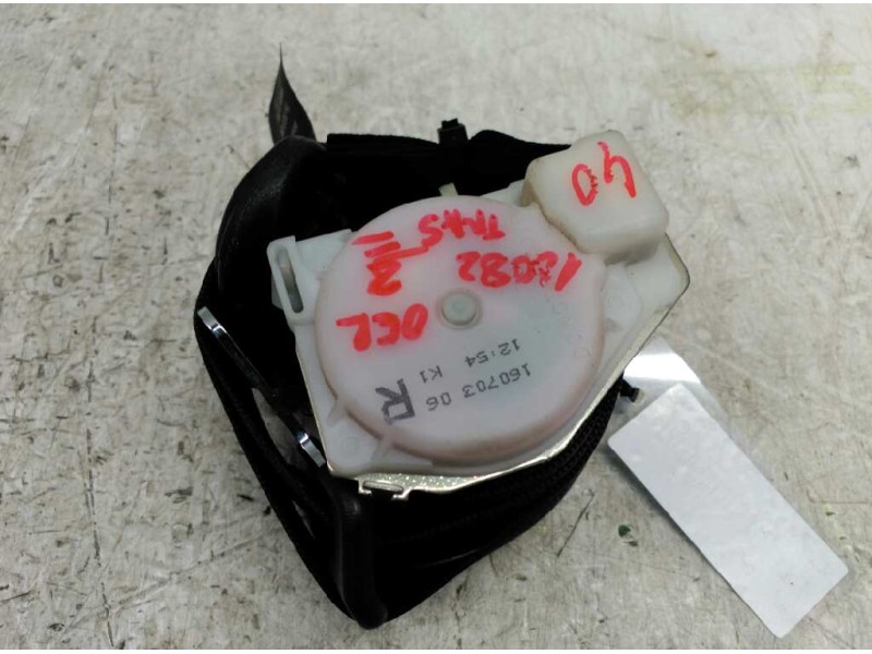 Recambio de cinturon seguridad trasero derecho para opel zafira a blue line referencia OEM IAM  TERCERA FILA 